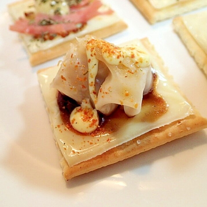 チーズと焼き餃子のクラッカー レシピ 作り方 By ぷ みぃまま 楽天レシピ チーズと焼き餃子のクラッカー レシピ 作り方 By ぷ みぃまま 楽天レシピ